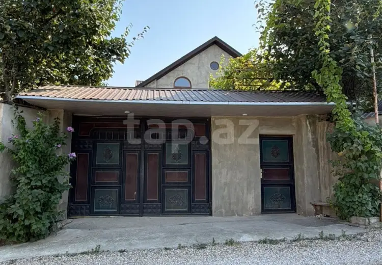 6 otaqlı mənzil , Qusar