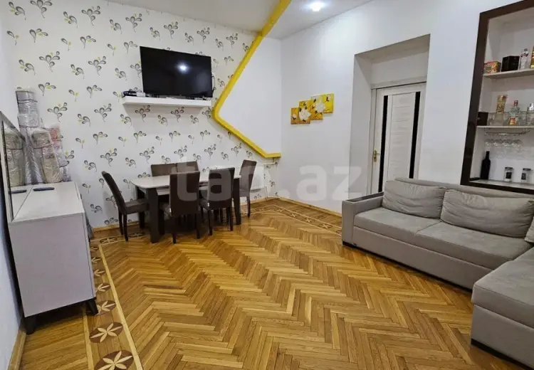 3 otaqlı mənzil , Gəncə