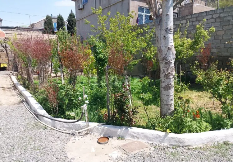 6 otaqlı mənzil , Badamdar qəs., Səbail, Bakı