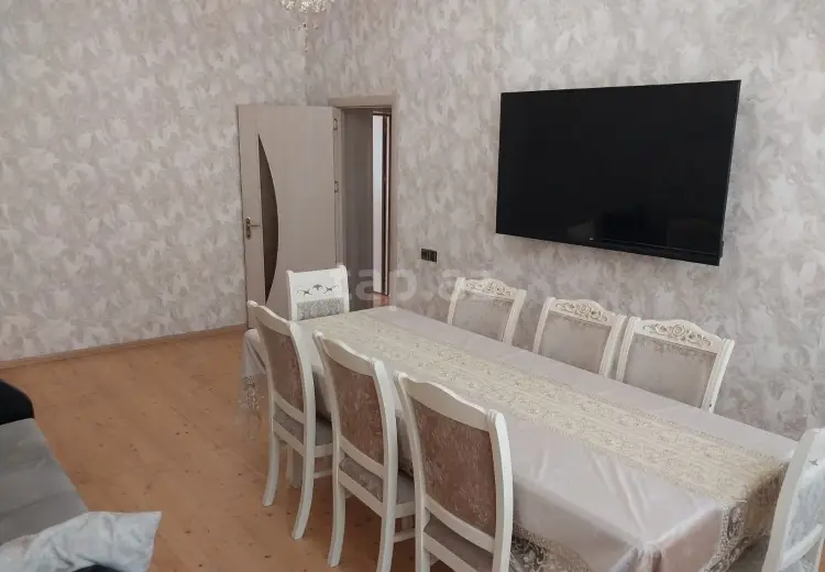 6 otaqlı mənzil , Badamdar qəs., Səbail, Bakı