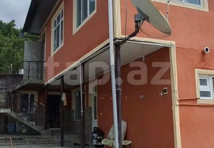 5 otaqlı mənzil , Şəki