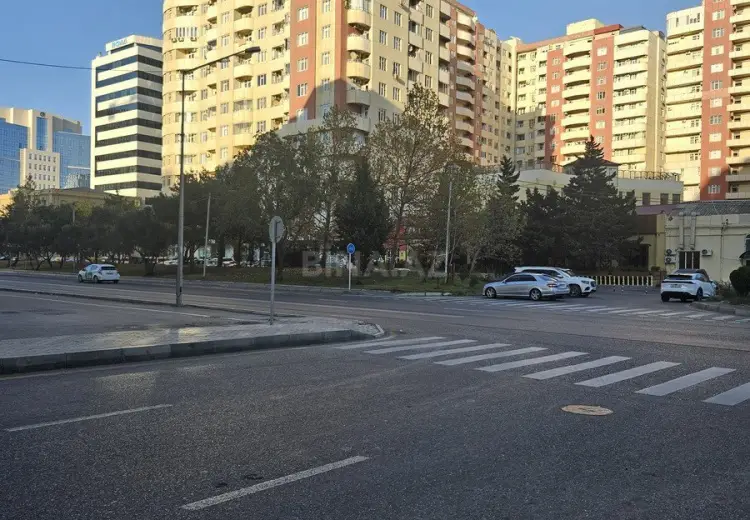 44 m² Obyekt / Ofis Satılır, Ağ şəhər, Xətai, Bakı