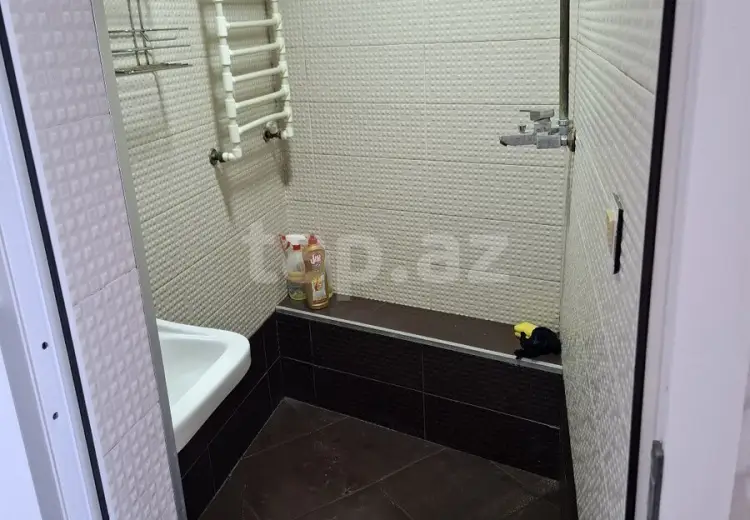 3 otaqlı mənzil , Səbail, Bakı