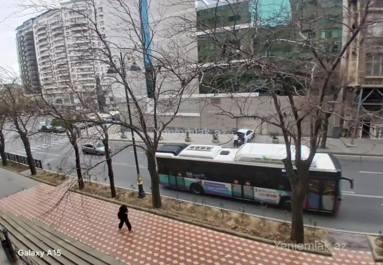40 m² Obyekt / Ofis Satılır, Yasamal qəs., Nizami, Bakı