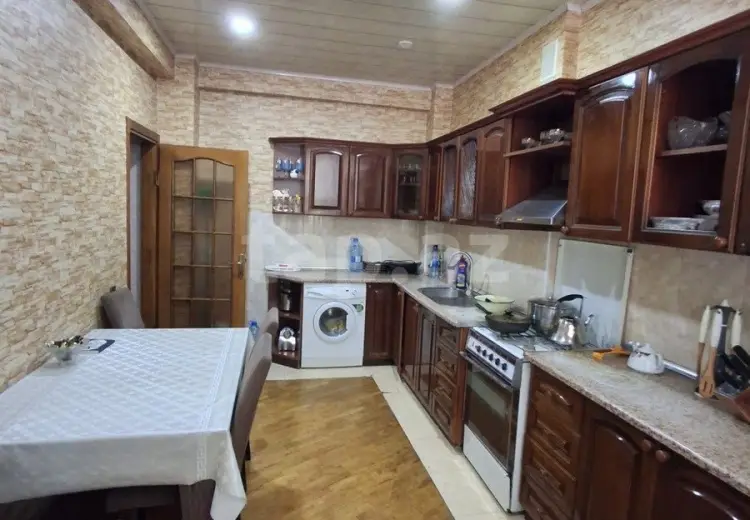 2 otaqlı mənzil , Bakı