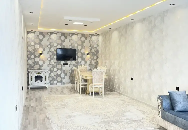 7 otaqlı mənzil , Bakı