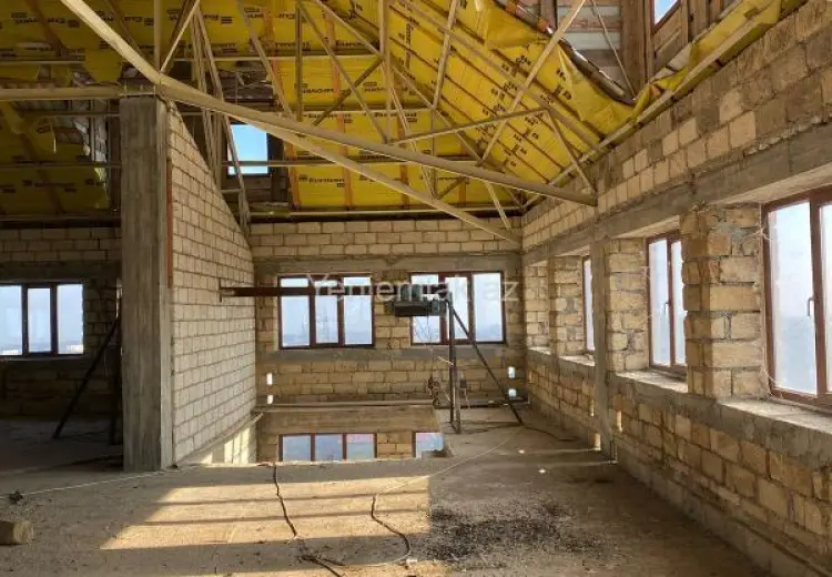 4000 m² Obyekt / Ofis Satılır, Quba