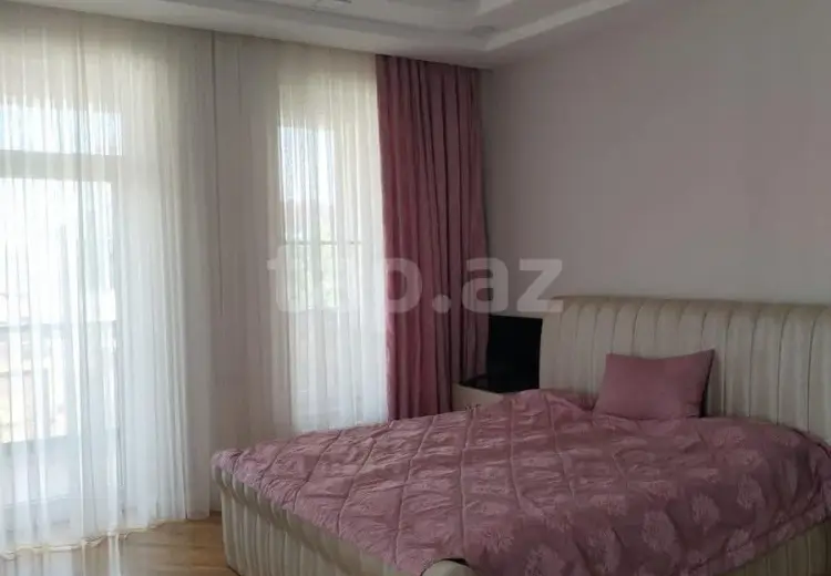 6 otaqlı mənzil , Xırdalan