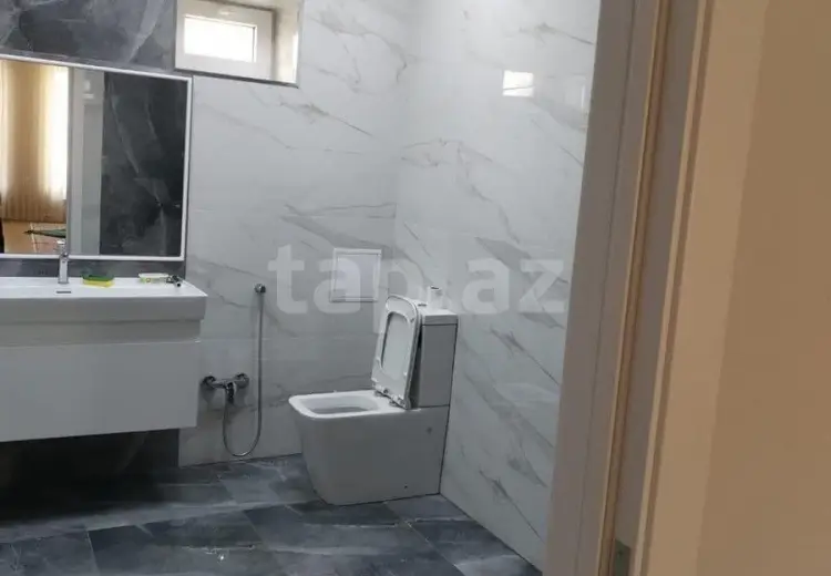 6 otaqlı mənzil , Xırdalan