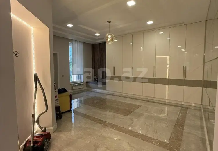 6 otaqlı mənzil , Xırdalan