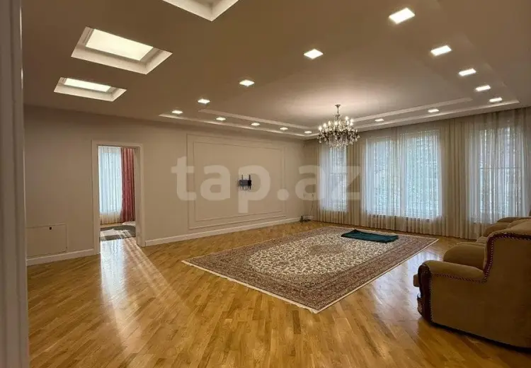 6 otaqlı mənzil , Xırdalan