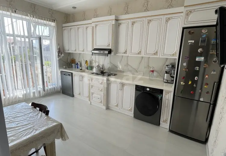 4 otaqlı mənzil , Bakı