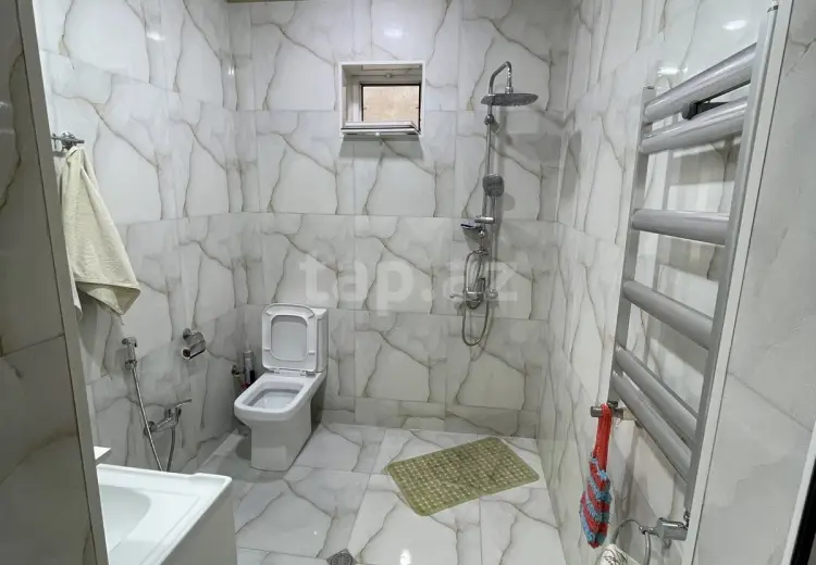 4 otaqlı mənzil , Bakı