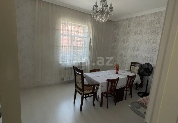 4 otaqlı mənzil , Bakı