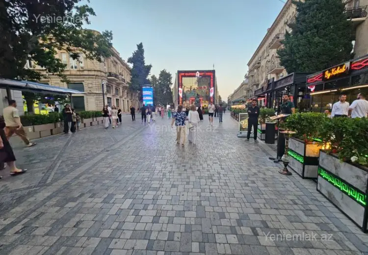150 m² Obyekt / Ofis Kirayə (aylıq), Səbail, Bakı