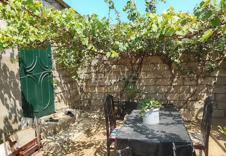 3 otaqlı mənzil , Bakı
