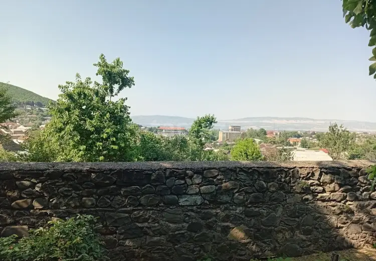 5 otaqlı mənzil , Şəki