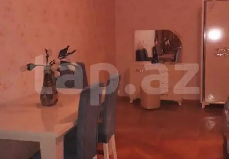 6 otaqlı mənzil , Gəncə