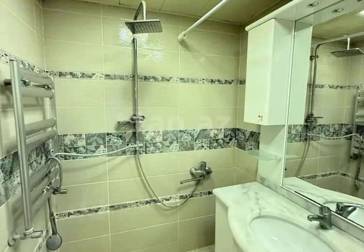 3 otaqlı mənzil , Bakı