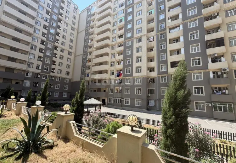 3 otaqlı mənzil , Bakı
