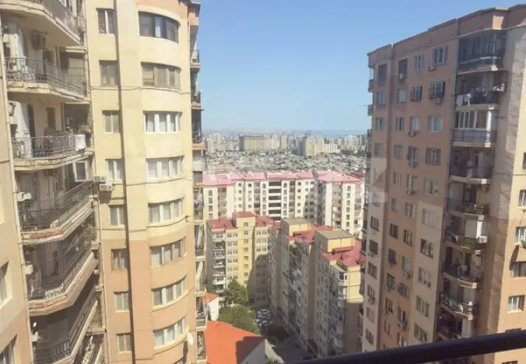 3 otaqlı mənzil , Bakı