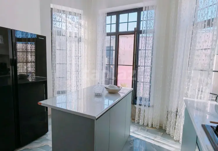 4 otaqlı mənzil , Badamdar qəs., Səbail, Bakı