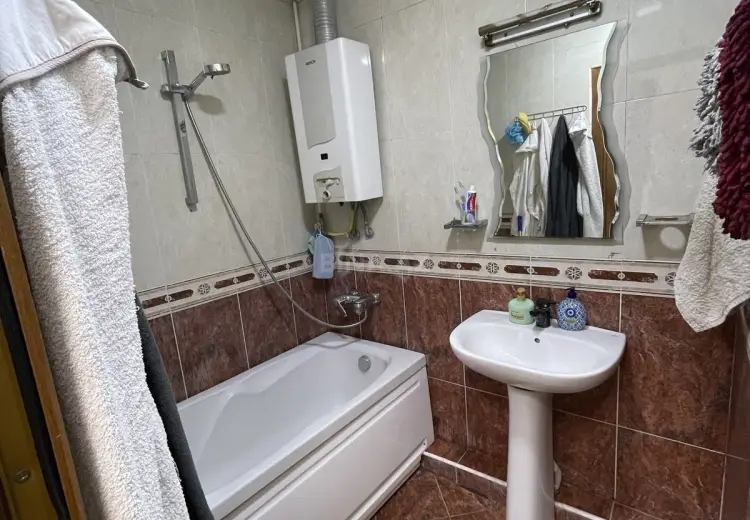 3 otaqlı mənzil Satılır, 4-cü mikrorayon, Nəsimi, Bakı