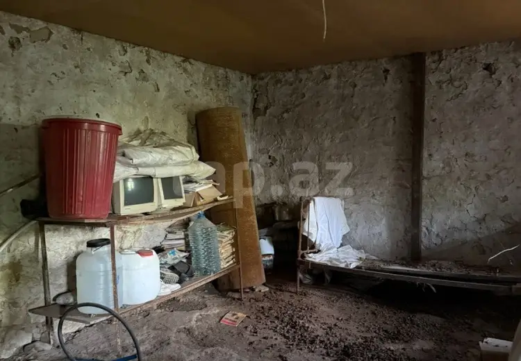 7 otaqlı mənzil , Göygöl