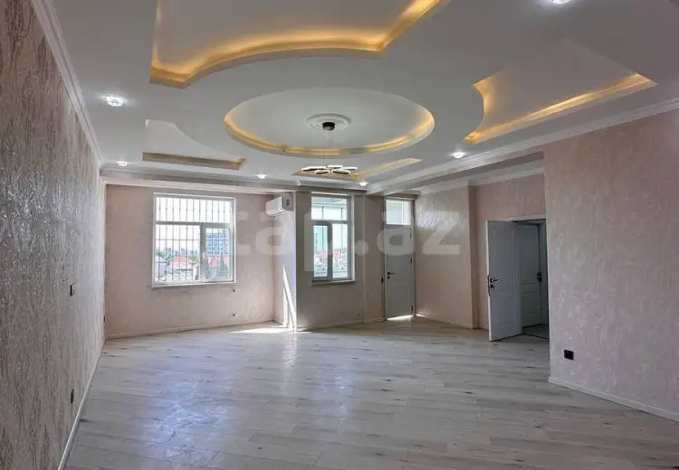 7 otaqlı mənzil , Xırdalan
