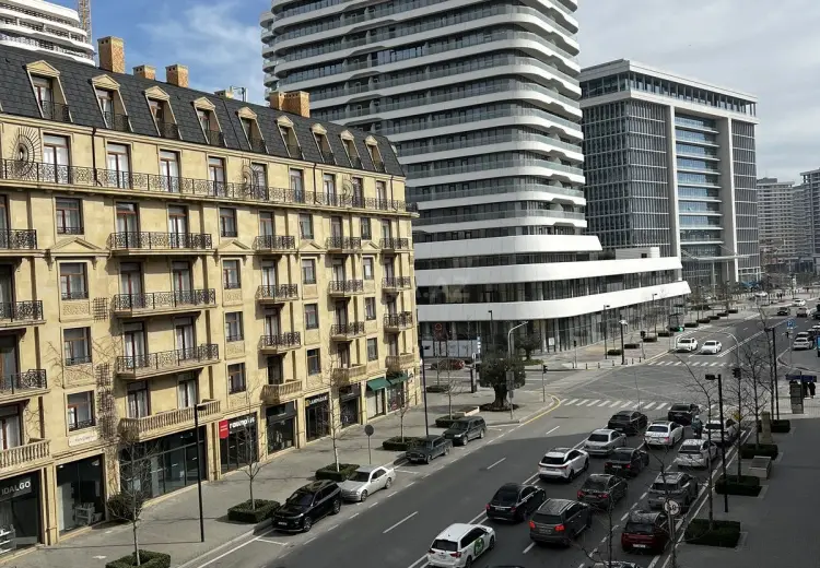 135 m² Obyekt / Ofis Satılır, Ağ şəhər, Xətai, Bakı