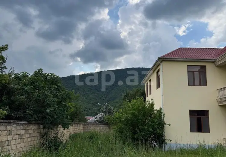 5 otaqlı mənzil , Oğuz