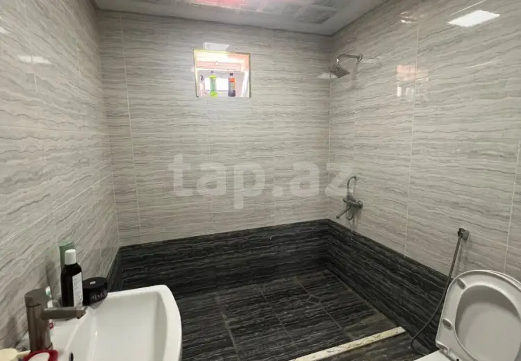 4 otaqlı mənzil , Bakı