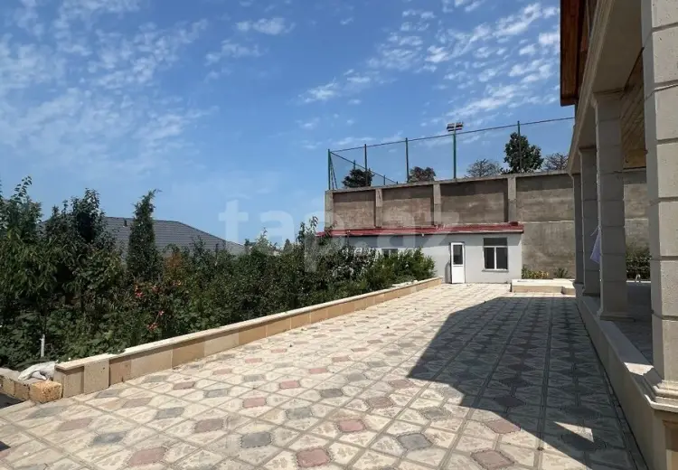 4 otaqlı mənzil , Bakı