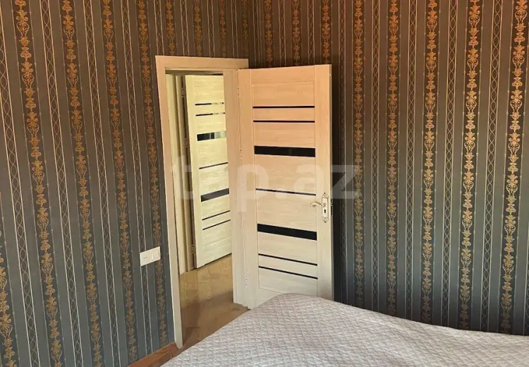 4 otaqlı mənzil , Bakı