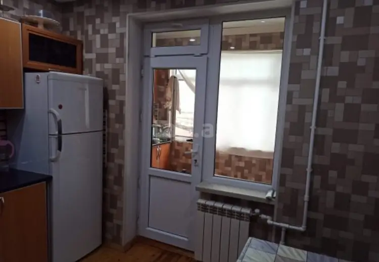3 otaqlı mənzil , Bakı