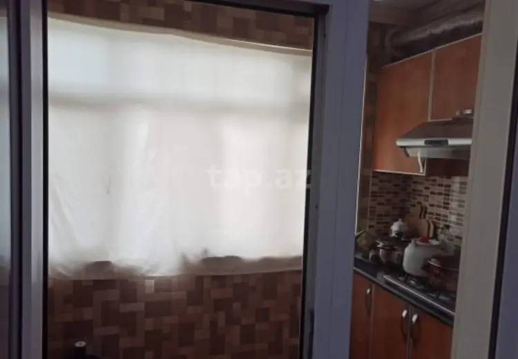 3 otaqlı mənzil , Bakı