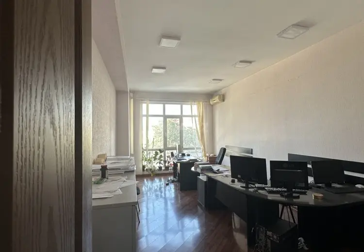 350 m² Obyekt / Ofis Satılır, Yasamal, Bakı