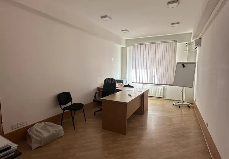 350 m² Obyekt / Ofis Satılır, Yasamal, Bakı