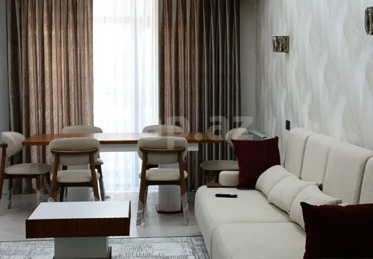 4 otaqlı mənzil , Bakı