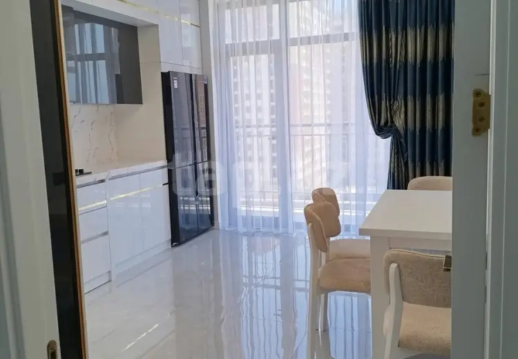 4 otaqlı mənzil , Bakı