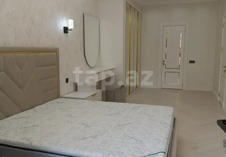 4 otaqlı mənzil , Bakı