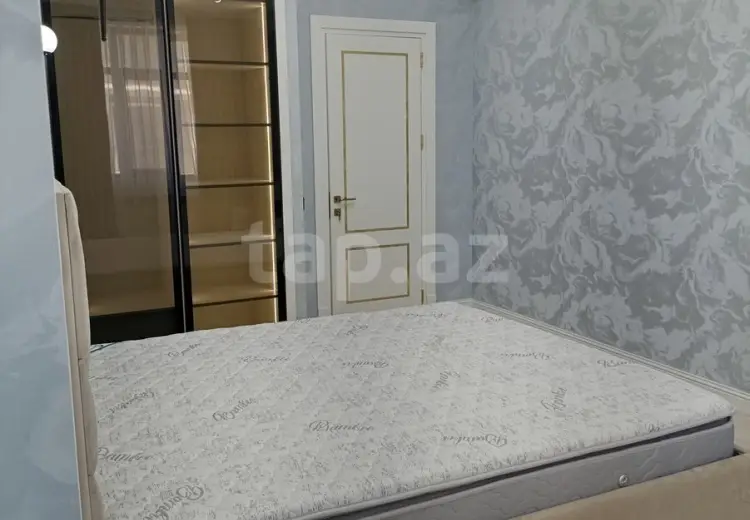 4 otaqlı mənzil , Bakı