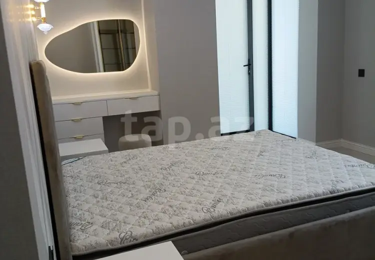 4 otaqlı mənzil , Bakı