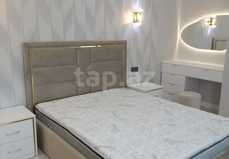 4 otaqlı mənzil , Bakı
