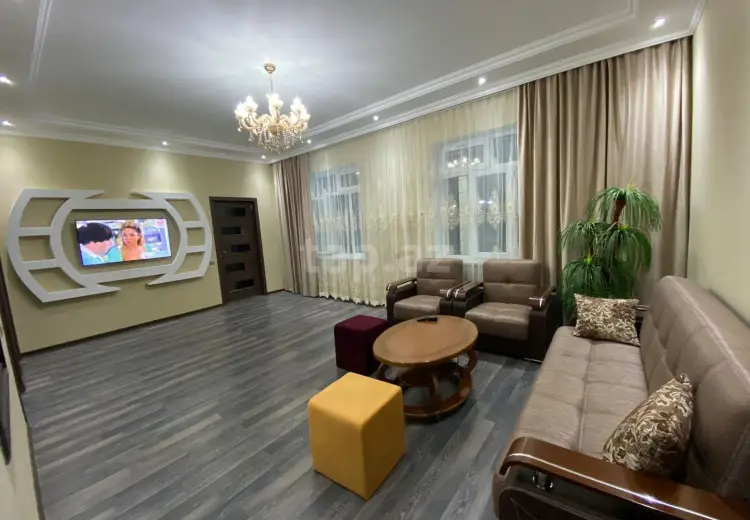 4 otaqlı mənzil Kirayə (günlük), Qax