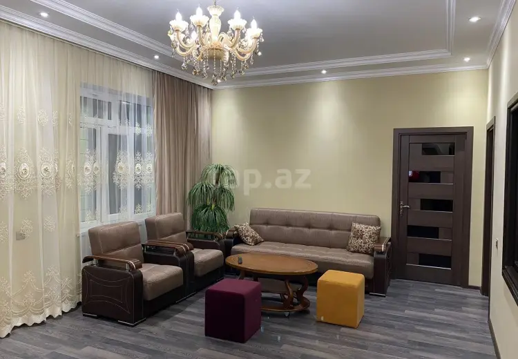 4 otaqlı mənzil Kirayə (günlük), Qax