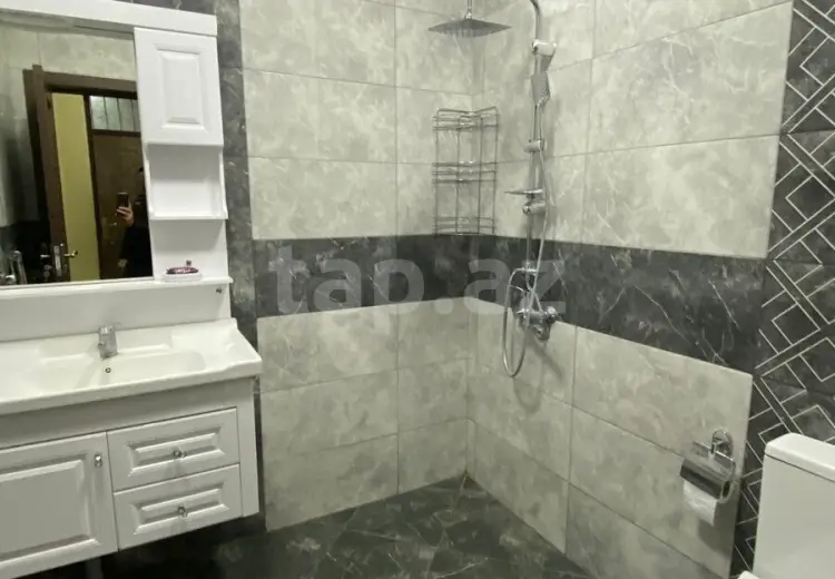 4 otaqlı mənzil Kirayə (günlük), Qax