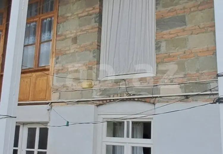 4 otaqlı mənzil , Şəki