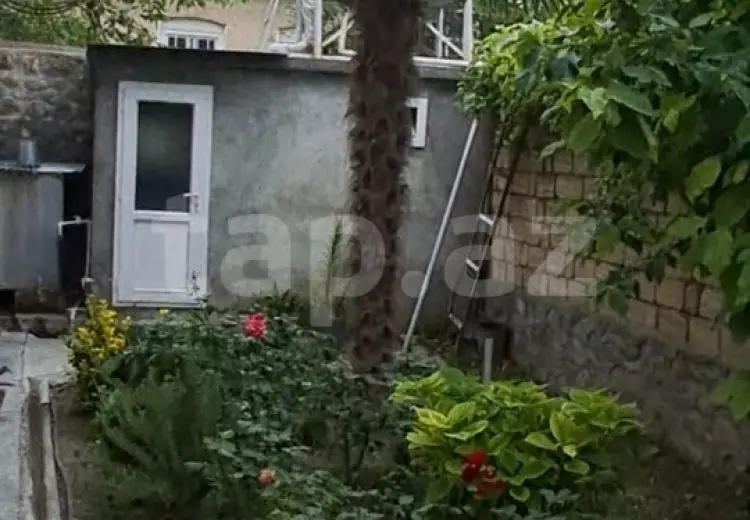 4 otaqlı mənzil , Şəki