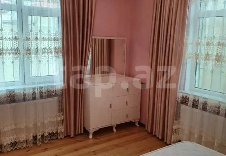 3 otaqlı mənzil , Səbail, Bakı